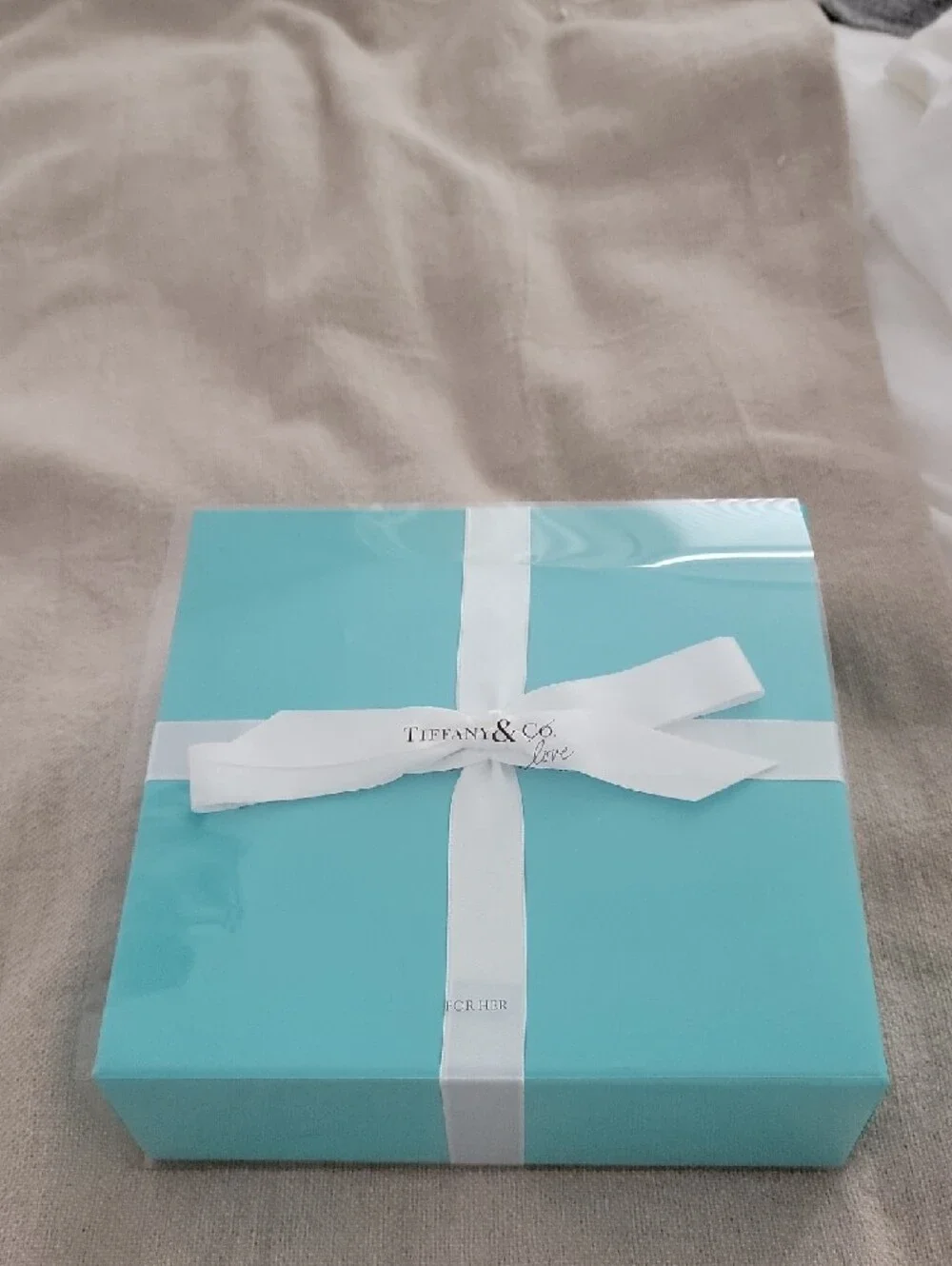 Tiffany & Co. Love Women's Gift . - Picture 2 of 3